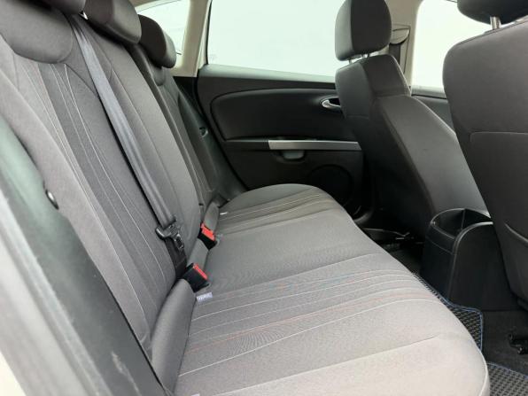 SEAT Leon II Рестайлинг с пробегом 2012 года, цена 799 000 рублей, 193879 км, хэтчбек, Автокод Объявления