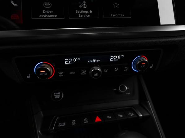 Audi Q3 II (F3) с пробегом 2026 года, цена 5 450 000 рублей, 27 км, внедорожник, Автокод Объявления