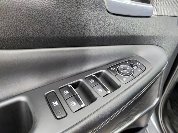 Hyundai Santa Fe IV с пробегом 2020 года, цена 2 750 000 рублей, 180000 км, внедорожник, Автокод Объявления