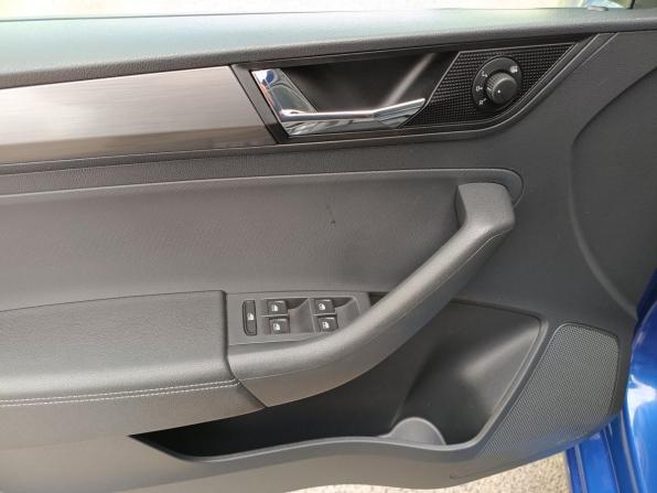 Skoda Rapid I Рестайлинг с пробегом 2019 года, цена 1 449 000 рублей, 74192 км, лифтбек, Автокод Объявления