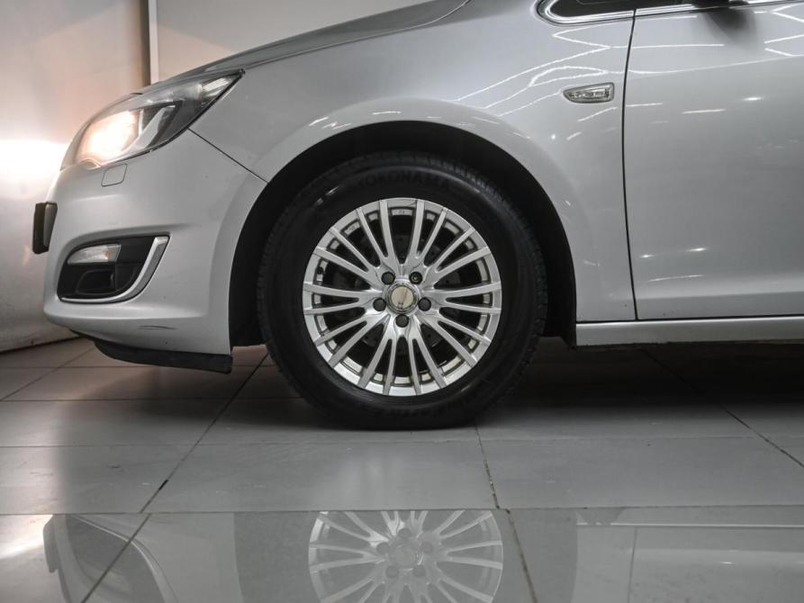Opel Astra J Рестайлинг Челябинск  - изображение 5