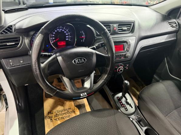 Kia Rio III с пробегом 2013 года, цена 681 000 рублей, 268162 км, седан, Автокод Объявления