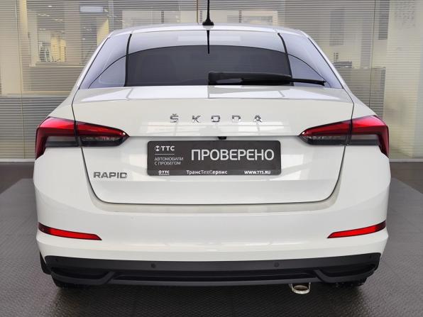 Skoda Rapid II с пробегом 2022 года, цена 1 880 000 рублей, 51914 км, лифтбек, Автокод Объявления