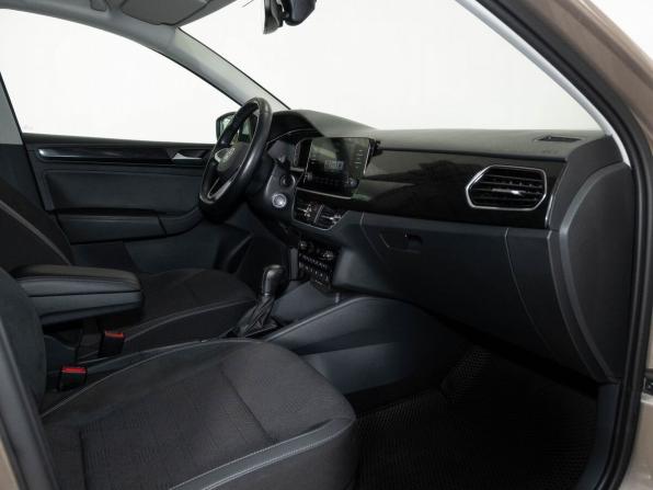 Volkswagen Polo VI с пробегом 2021 года, цена 1 880 000 рублей, 67452 км, лифтбек, Автокод Объявления