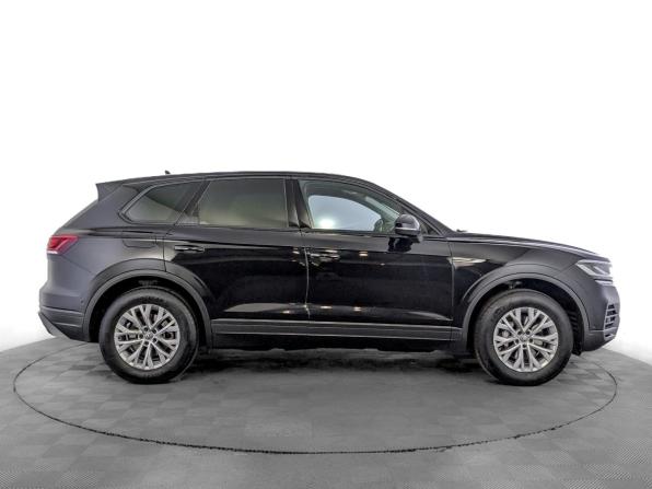 Volkswagen Touareg III с пробегом 2019 года, цена 5 205 000 рублей, 37555 км, внедорожник, Автокод Объявления