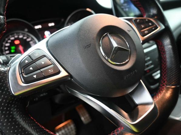 Mercedes-Benz GLA I (X156) Рестайлинг с пробегом 2019 года, цена 2 299 900 рублей, 124962 км, внедорожник, Автокод Объявления