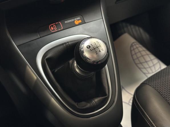 Toyota Verso I Рестайлинг с пробегом 2016 года, цена 1 399 000 рублей, 135105 км, компактвэн, Автокод Объявления