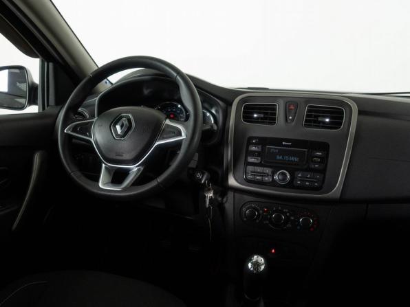 Renault Logan II Рестайлинг с пробегом 2019 года, цена 998 000 рублей, 98000 км, седан, Автокод Объявления