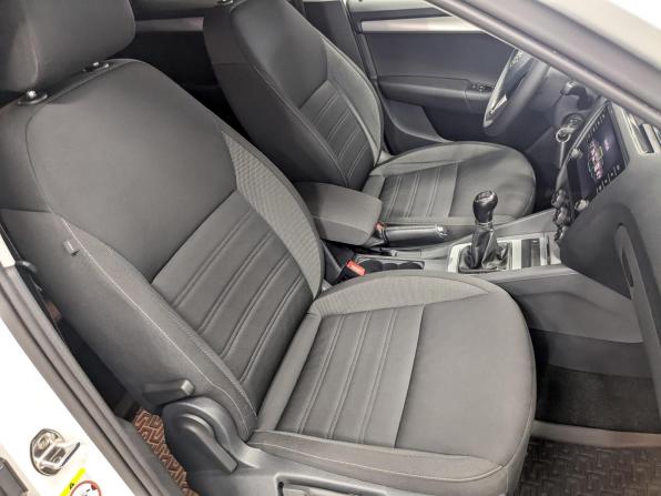 Skoda Octavia III (A7) Рестайлинг с пробегом 2017 года, цена 1 515 000 рублей, 97857 км, лифтбек, Автокод Объявления