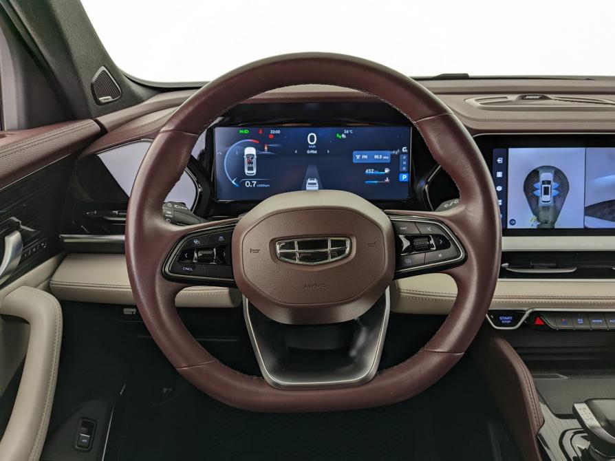 Geely Monjaro I Москва  - изображение 23