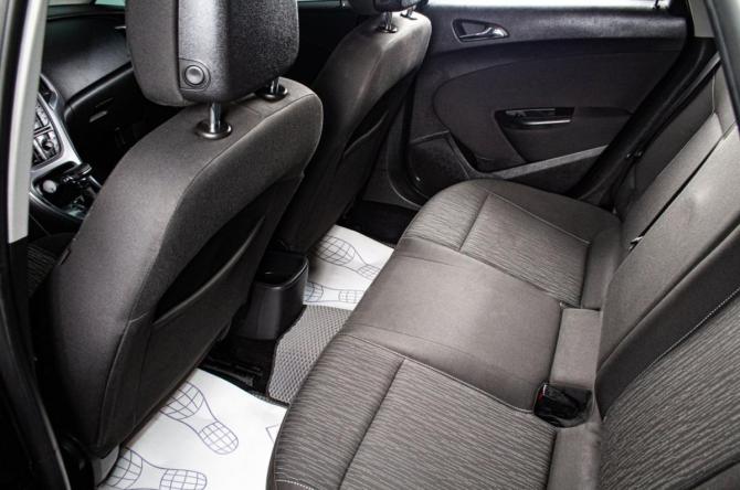Opel Astra J с пробегом 2012 года, цена 699 000 рублей, 220000 км, хэтчбек, Автокод Объявления
