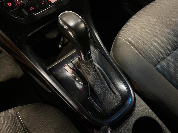 Opel Astra J с пробегом 2010 года, цена 630 000 рублей, 169866 км, хэтчбек, Автокод Объявления