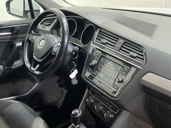 Volkswagen Tiguan II с пробегом 2018 года, цена 1 975 000 рублей, 142834 км, внедорожник, Автокод Объявления