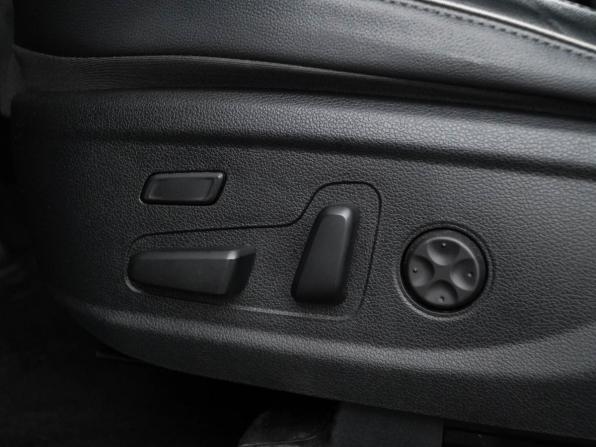 Hyundai Santa Fe IV Рестайлинг с пробегом 2021 года, цена 3 399 077 рублей, 136028 км, внедорожник, Автокод Объявления