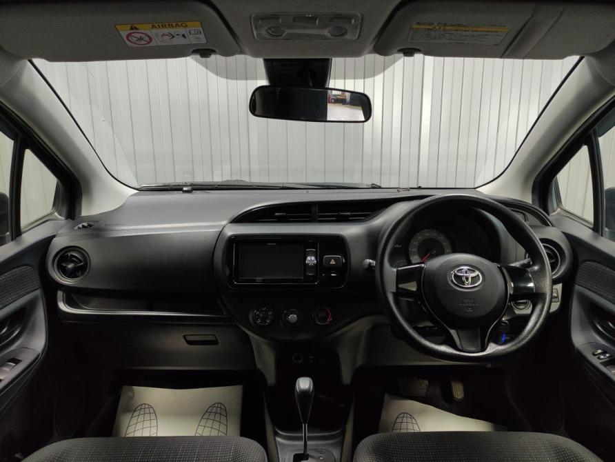 Toyota Vitz III (XP130) Рестайлинг 2 Пермь  - изображение 8