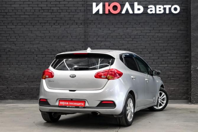 Kia Ceed II с пробегом 2015 года, цена 1 250 000 рублей, 159168 км, хэтчбек, Автокод Объявления