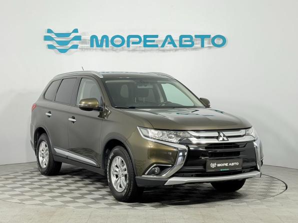 Mitsubishi Outlander III Рестайлинг 2 с пробегом 2015 года, цена 1 890 000 рублей, 113506 км, внедорожник, Автокод Объявления
