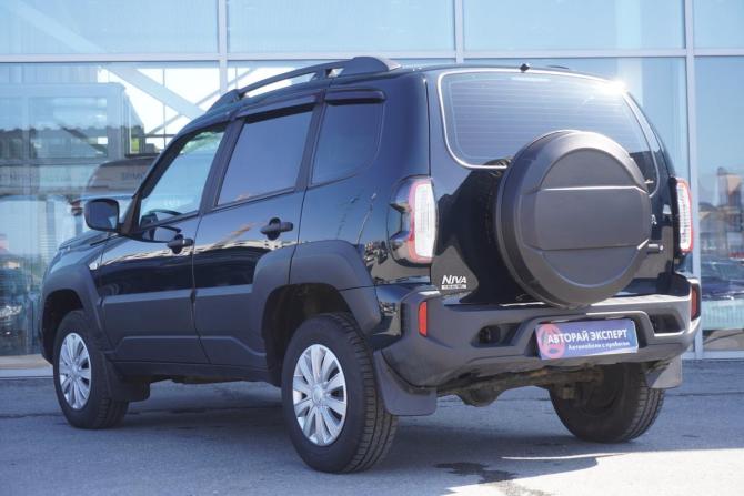 Lada (ВАЗ) Niva Travel I с пробегом 2024 года, цена 1 115 000 рублей, 35770 км, внедорожник, Автокод Объявления