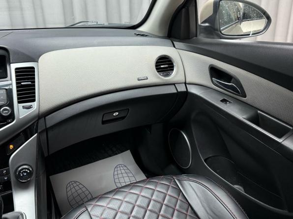 Chevrolet Cruze I с пробегом 2011 года, цена 649 000 рублей, 123456 км, седан, Автокод Объявления