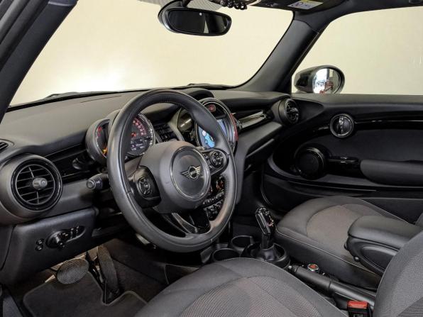 Mini Hatch III (F55/F56) Рестайлинг с пробегом 2021 года, цена 2 990 000 рублей, 11190 км, хэтчбек, Автокод Объявления