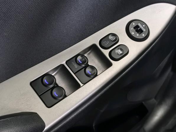 Hyundai Solaris I Рестайлинг с пробегом 2015 года, цена 1 250 000 рублей, 84028 км, седан, Автокод Объявления
