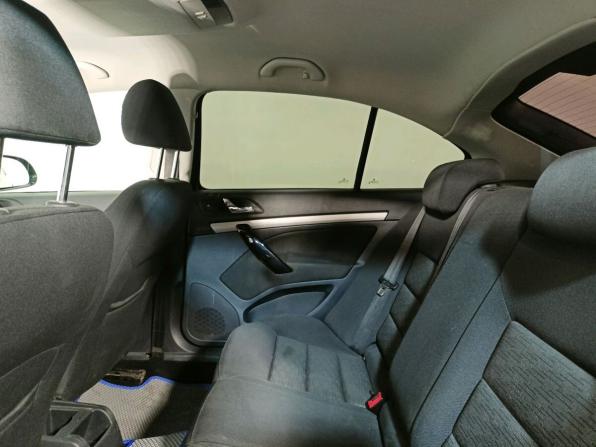 Skoda Octavia II (A5) Рестайлинг с пробегом 2013 года, цена 785 000 рублей, 200000 км, лифтбек, Автокод Объявления