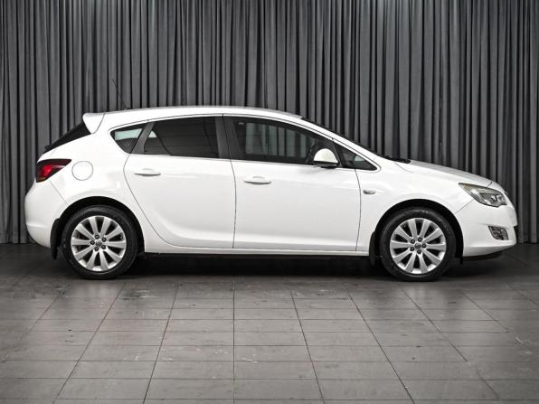 Opel Astra J с пробегом 2011 года, цена 929 000 рублей, 259026 км, хэтчбек, Автокод Объявления