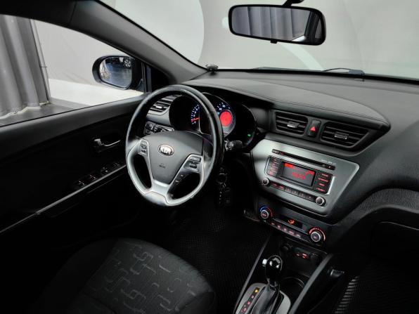 Kia Rio III Рестайлинг с пробегом 2016 года, цена 1 142 000 рублей, 92065 км, седан, Автокод Объявления