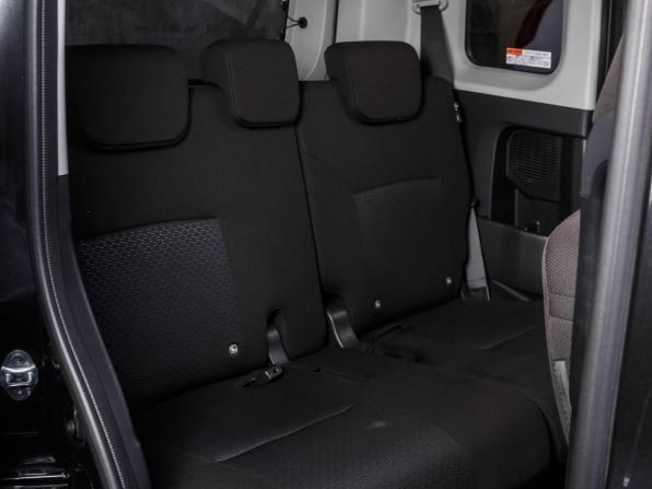 Toyota Roomy I Рестайлинг с пробегом 2023 года, цена 1 299 000 рублей, 37852 км, микровэн, Автокод Объявления