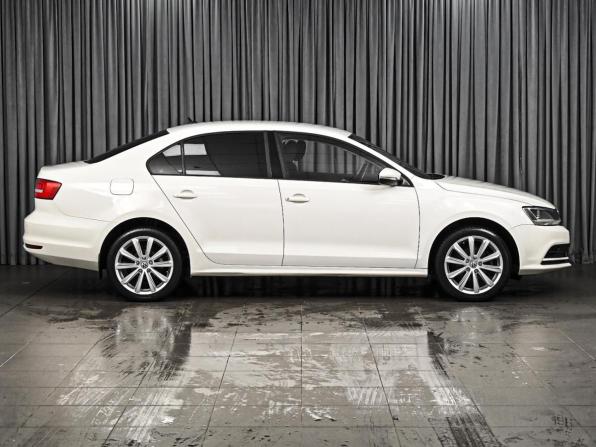 Volkswagen Jetta VI Рестайлинг с пробегом 2015 года, цена 1 025 000 рублей, 58755 км, седан, Автокод Объявления