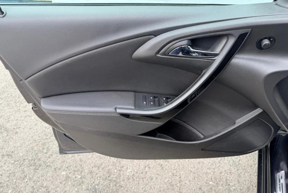 Opel Astra J Рестайлинг Тюмень  - изображение 17