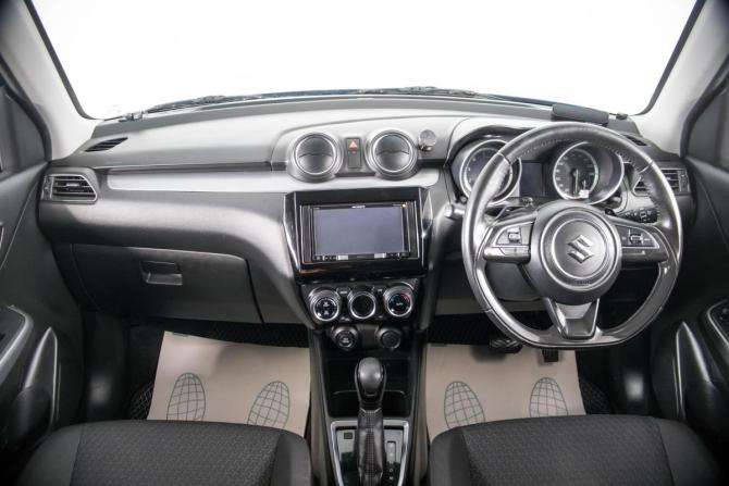 Suzuki Swift IV Рестайлинг с пробегом 2017 года, цена 1 439 000 рублей, 139245 км, хэтчбек, Автокод Объявления
