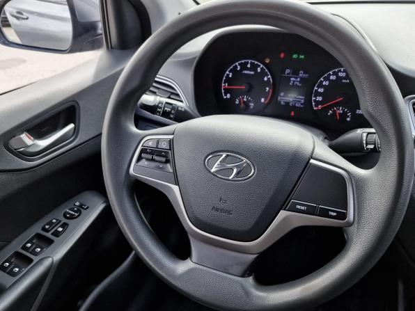 Hyundai Solaris II с пробегом 2020 года, цена 1 259 000 рублей, 107162 км, седан, Автокод Объявления