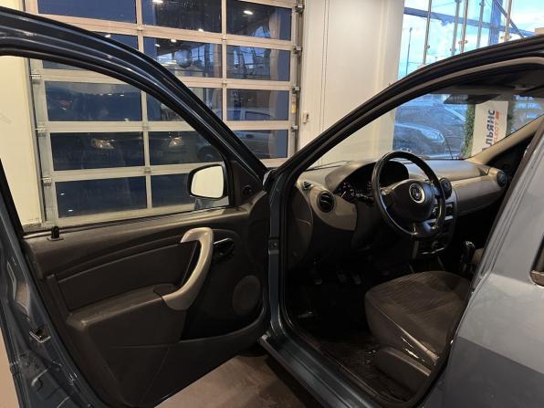 Renault Logan I Рестайлинг с пробегом 2011 года, цена 260 000 рублей, 204463 км, седан, Автокод Объявления