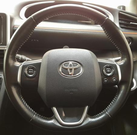 Toyota Sienta II с пробегом 2017 года, цена 1 199 000 рублей, 121546 км, минивэн, Автокод Объявления