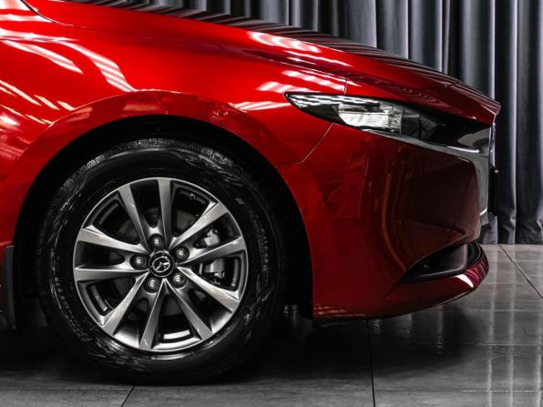 Mazda 3 IV (BP) с пробегом 2020 года, цена 2 429 000 рублей, 28380 км, седан, Автокод Объявления