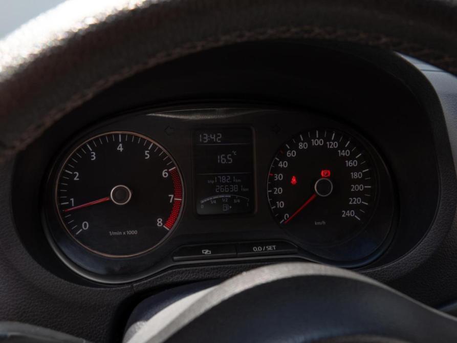 Volkswagen Polo V Краснодар  - изображение 13