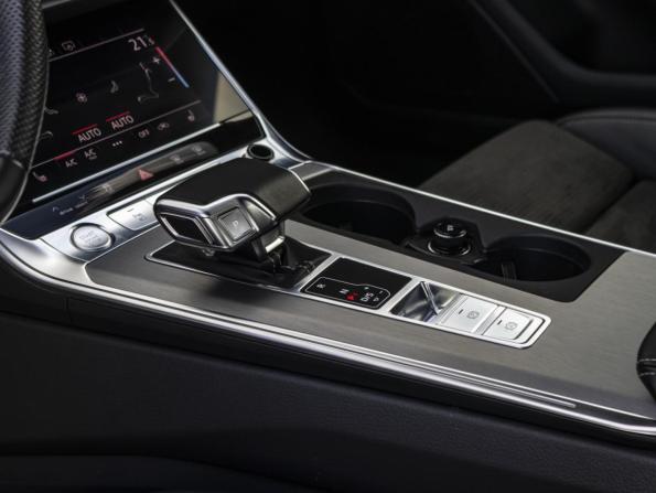 Audi A6 V (C8) с пробегом 2019 года, цена 4 398 000 рублей, 53674 км, седан, Автокод Объявления
