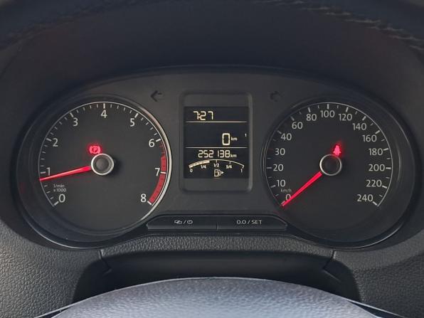 Volkswagen Polo V Рестайлинг с пробегом 2016 года, цена 800 000 рублей, 252135 км, седан, Автокод Объявления