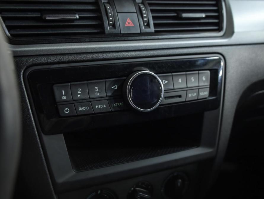 Skoda Rapid I Санкт-Петербург  - изображение 13