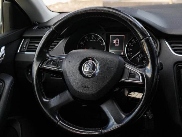 Skoda Octavia III (A7) с пробегом 2013 года, цена 1 050 000 рублей, 157732 км, лифтбек, Автокод Объявления