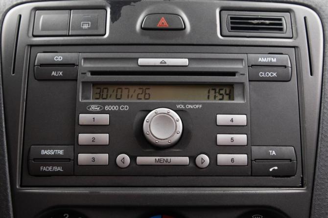 Ford Fusion I Рестайлинг с пробегом 2011 года, цена 399 000 рублей, 260000 км, хэтчбек, Автокод Объявления