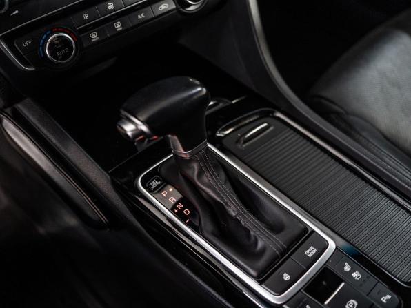 Kia Optima IV Рестайлинг с пробегом 2019 года, цена 2 200 000 рублей, 97054 км, седан, Автокод Объявления
