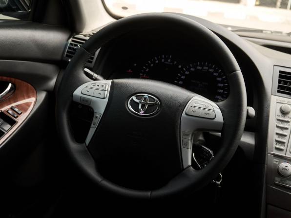 Toyota Camry VI (XV40) Рестайлинг с пробегом 2010 года, цена 940 000 рублей, 348122 км, седан, Автокод Объявления