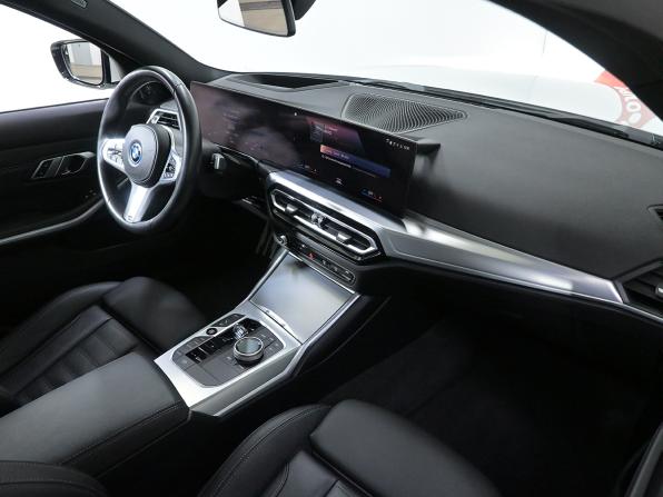 BMW 3 серии VII (G2x) Рестайлинг с пробегом 2022 года, цена 5 240 000 рублей, 43200 км, седан, Автокод Объявления