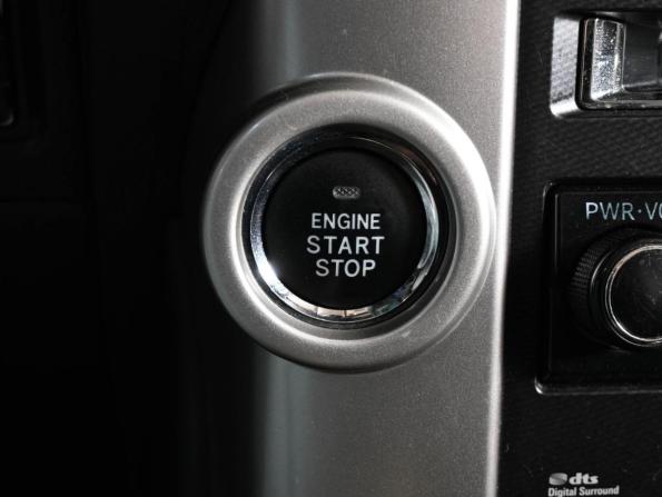 Toyota Land Cruiser Prado 150 Series с пробегом 2010 года, цена 2 499 000 рублей, 297704 км, внедорожник, Автокод Объявления
