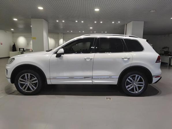 Volkswagen Touareg II Рестайлинг с пробегом 2017 года, цена 2 930 000 рублей, 232954 км, внедорожник, Автокод Объявления