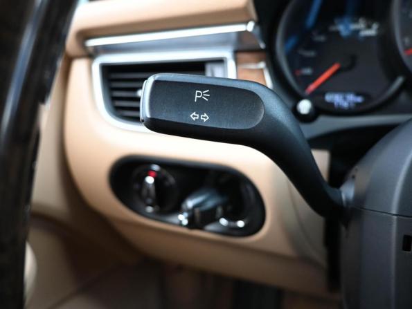 Porsche Macan I с пробегом 2015 года, цена 2 469 000 рублей, 109078 км, внедорожник, Автокод Объявления