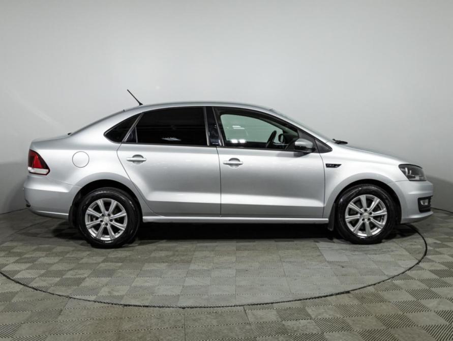 Volkswagen Polo V Рестайлинг Санкт-Петербург  - изображение 4