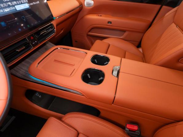 GAC Trumpchi M8 II Рестайлинг с пробегом 2026 года, цена 7 800 000 рублей, 25 км, минивэн, Автокод Объявления